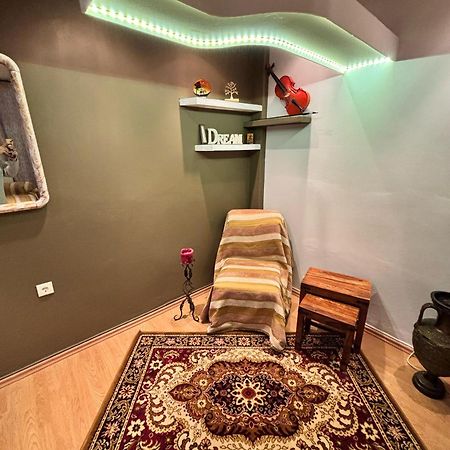 Nirvana Apartment Athena Bagian luar foto