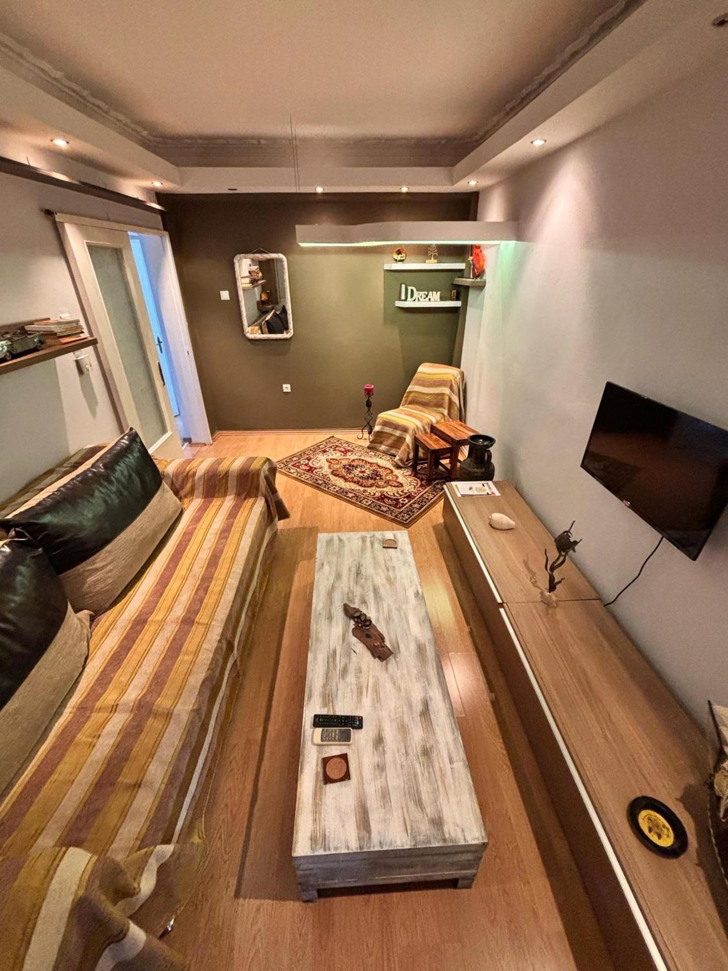 Nirvana Apartment Athena Bagian luar foto